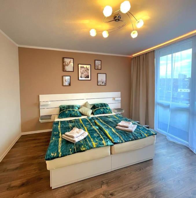Grosse 3-Zimmer Wohnung, Zentrale Lage. Mülheim an der Ruhr Extérieur photo