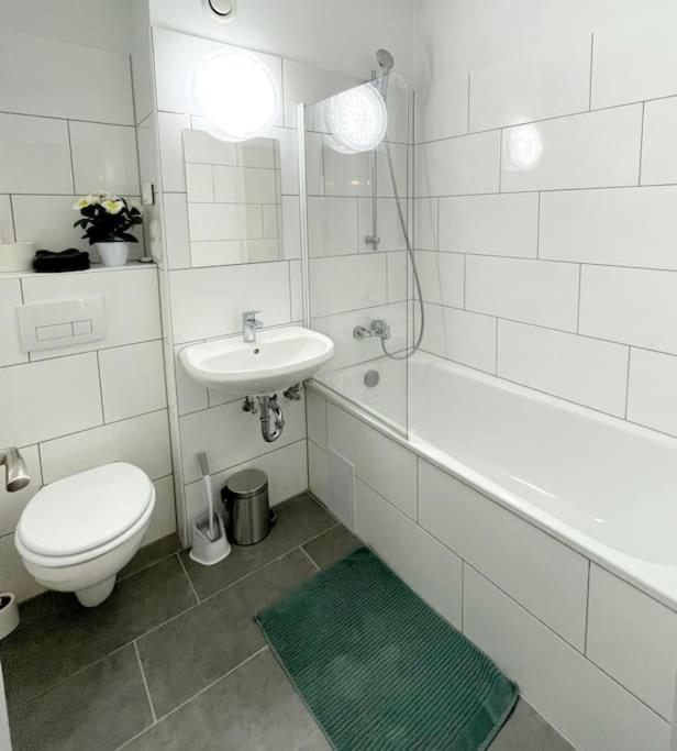 Grosse 3-Zimmer Wohnung, Zentrale Lage. Mülheim an der Ruhr Extérieur photo